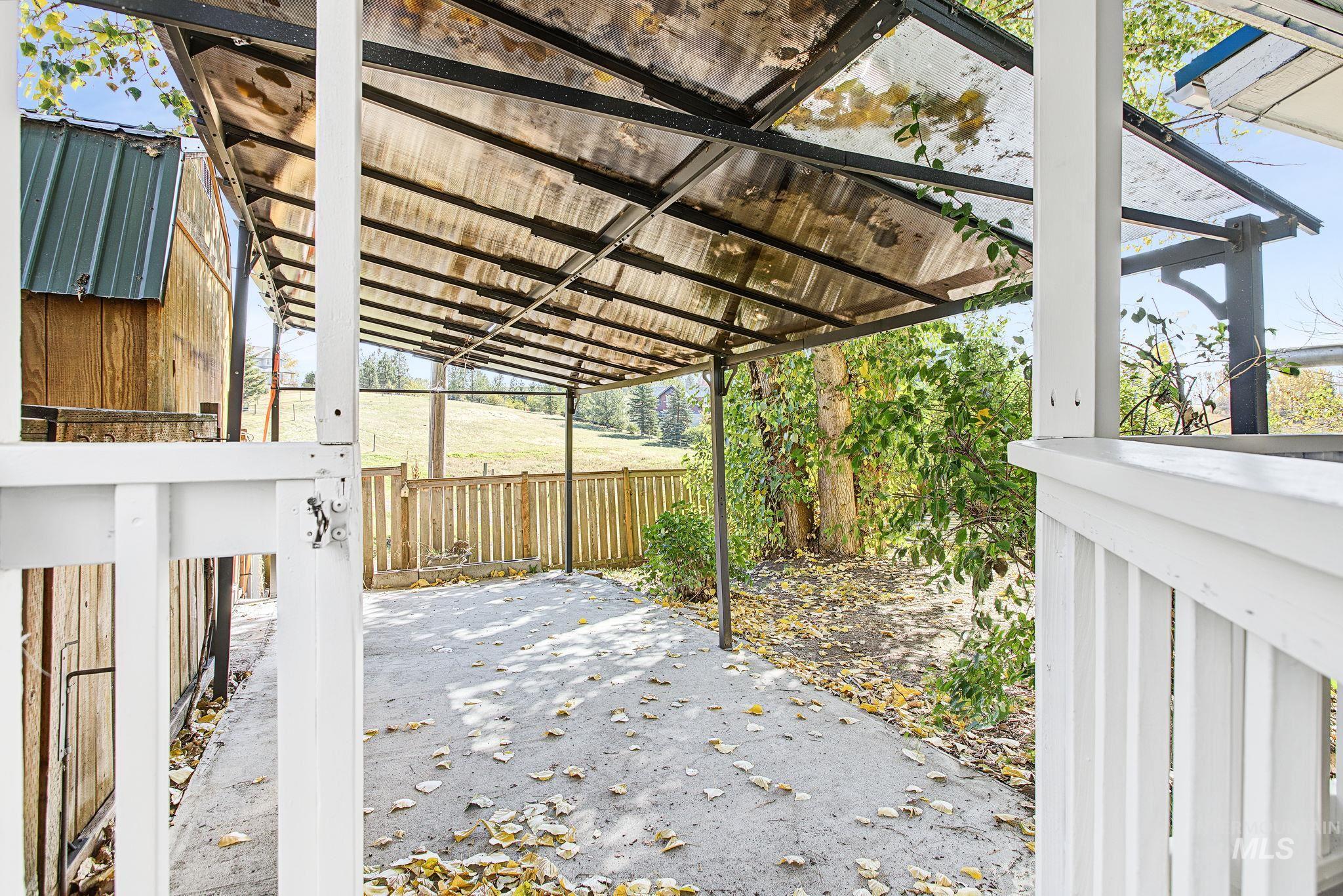 2125 N Polk Ext. Property Photo 43