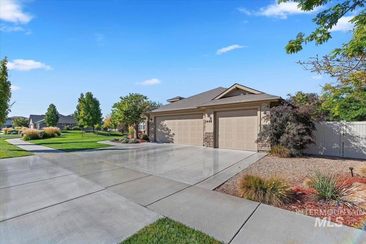 1441 N Bowknot Lake Way Property Photo 3