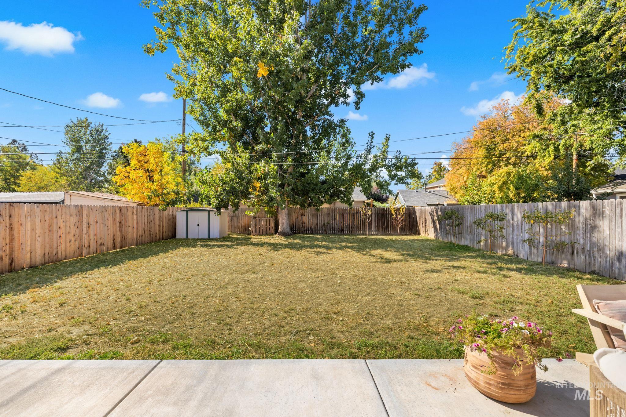 217 S Gourley St Property Photo 41