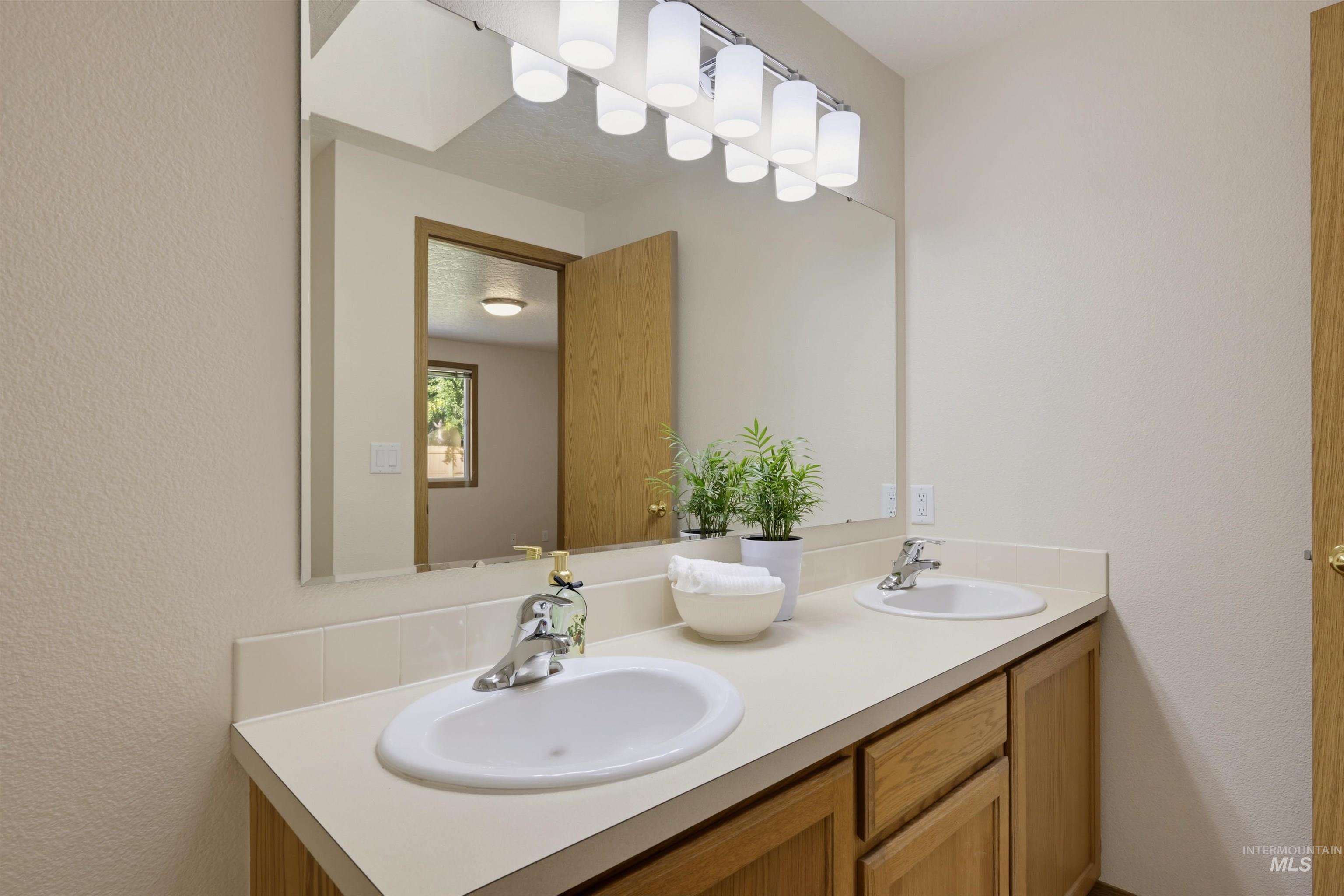 3294 Aubrietta Property Photo 20