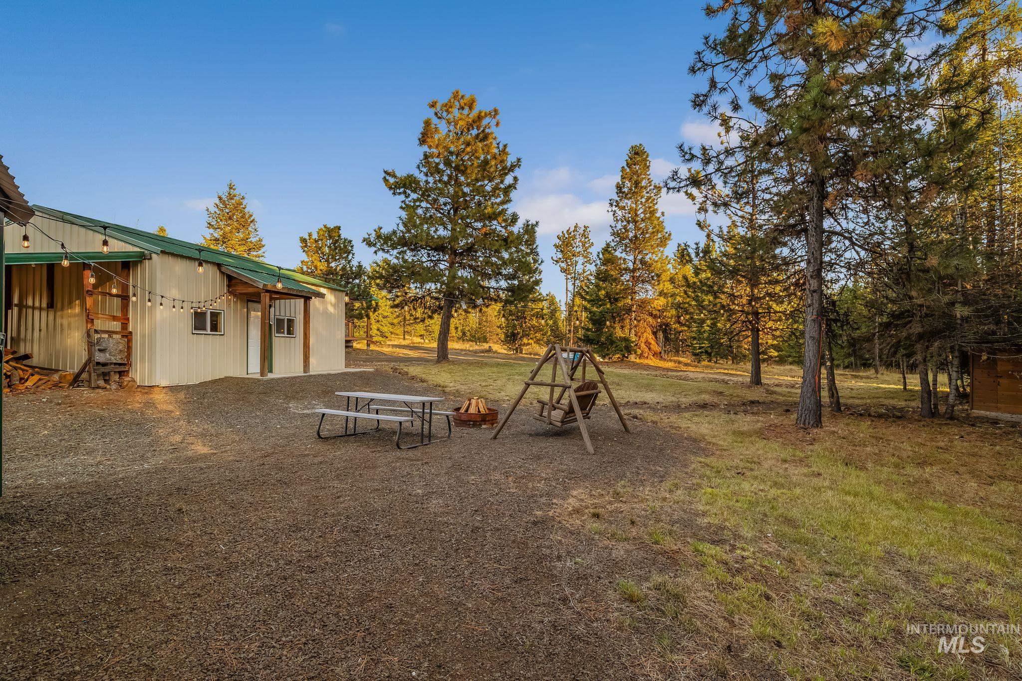 43938 Yellow Pine Avenue Property Photo 45