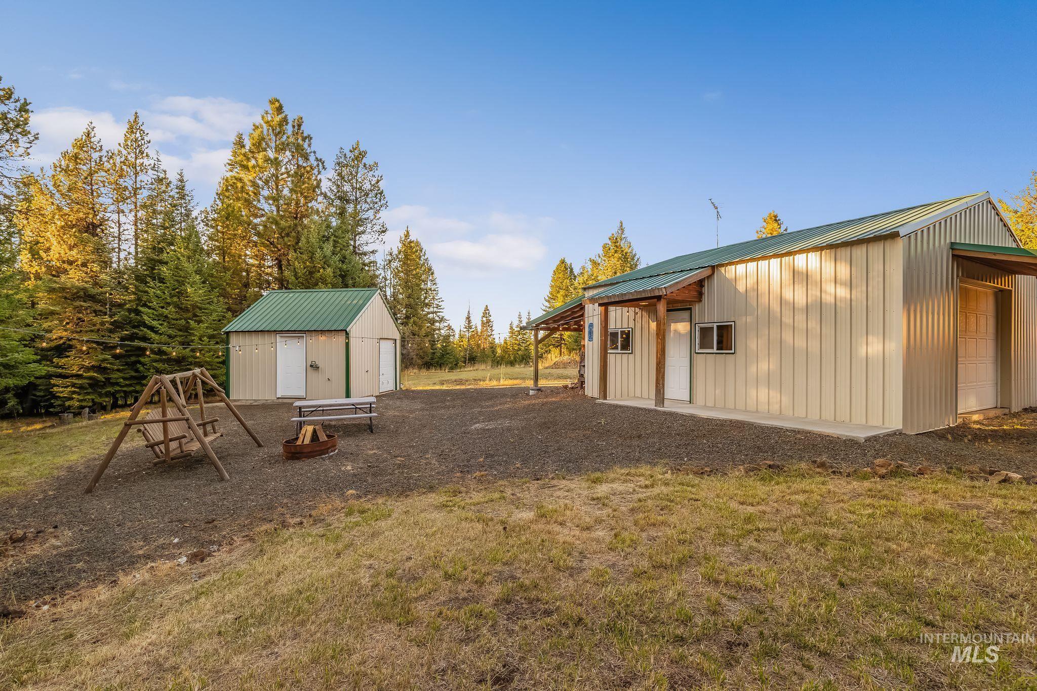 43938 Yellow Pine Avenue Property Photo 46
