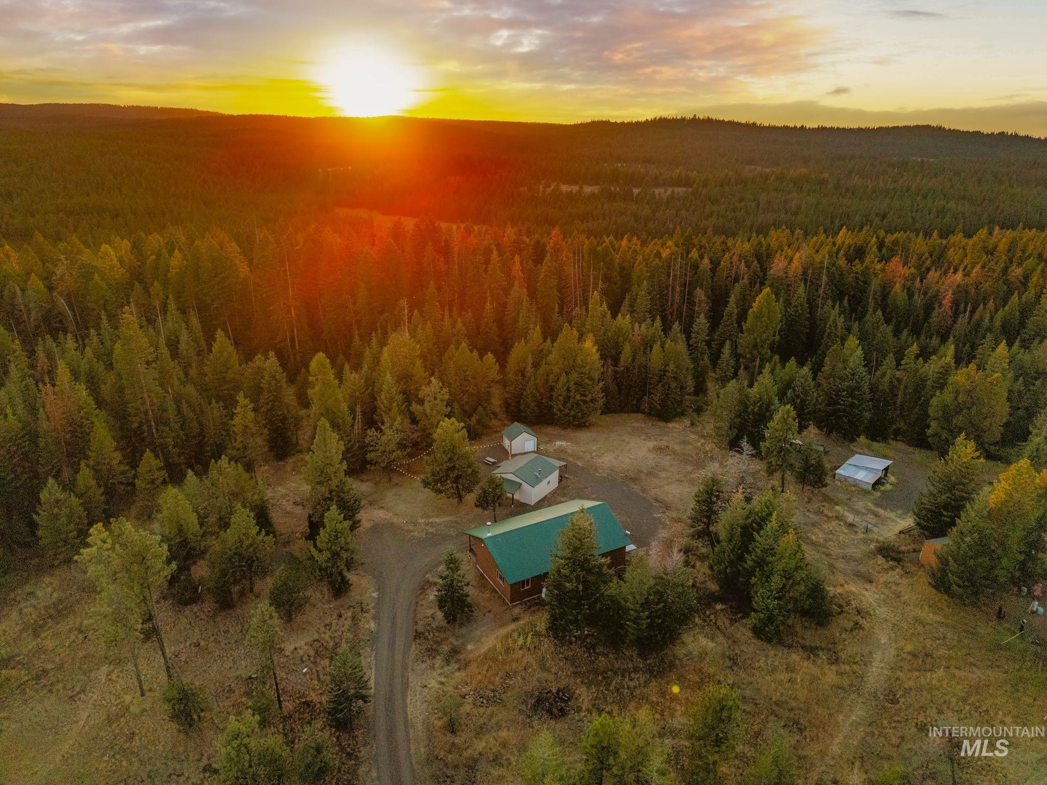 43938 Yellow Pine Avenue Property Photo 48