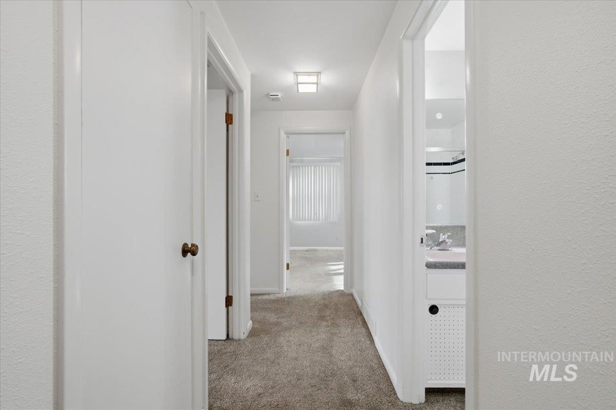 1642 Rim View Dr Property Photo 7