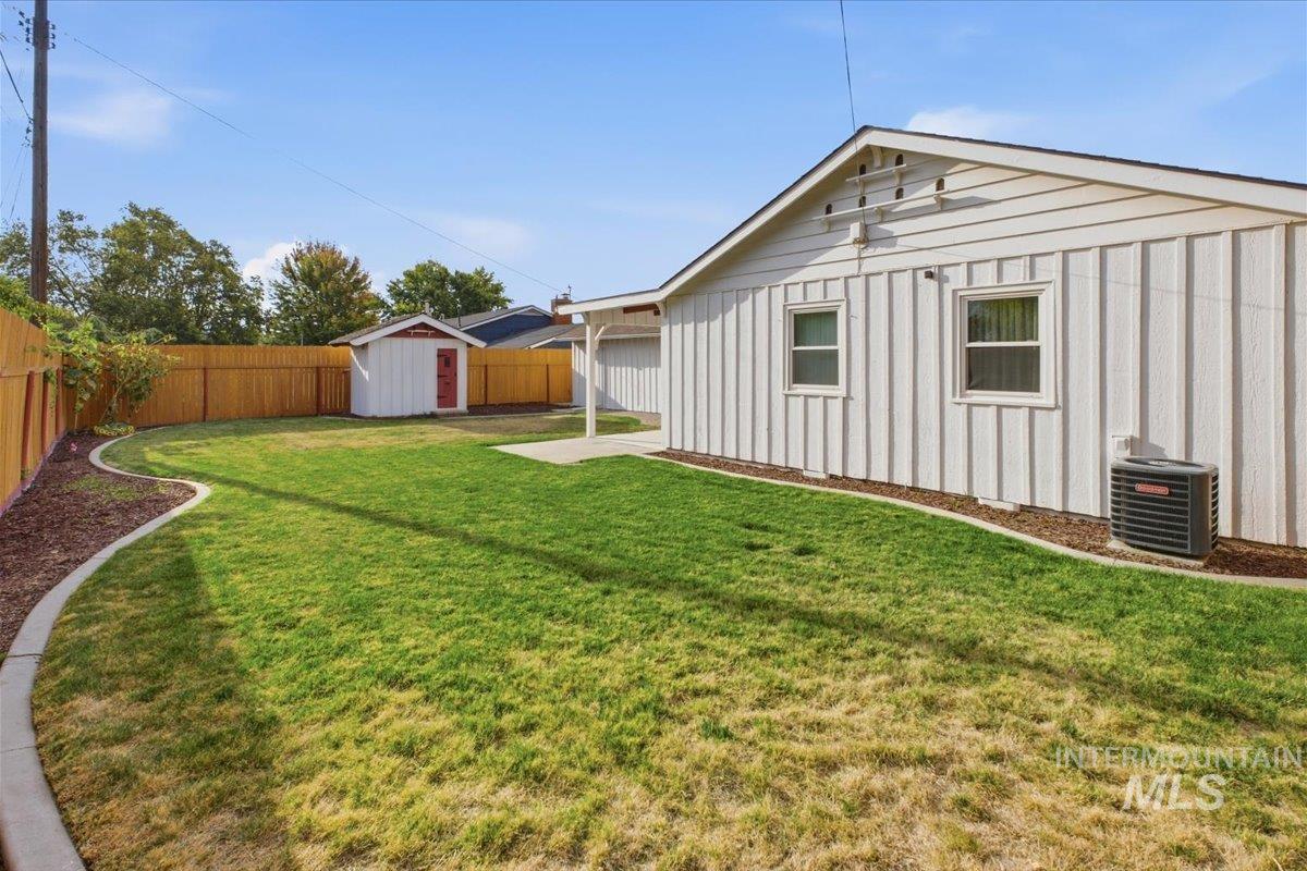 1642 Rim View Dr Property Photo 27