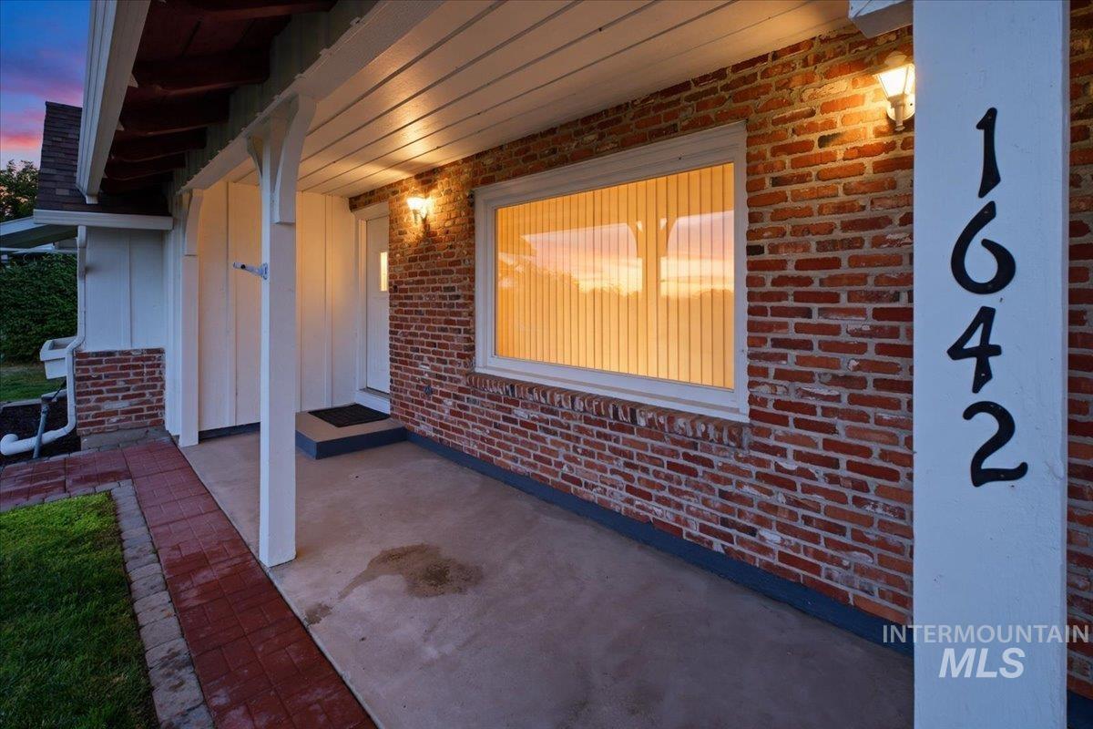 1642 Rim View Dr Property Photo 30