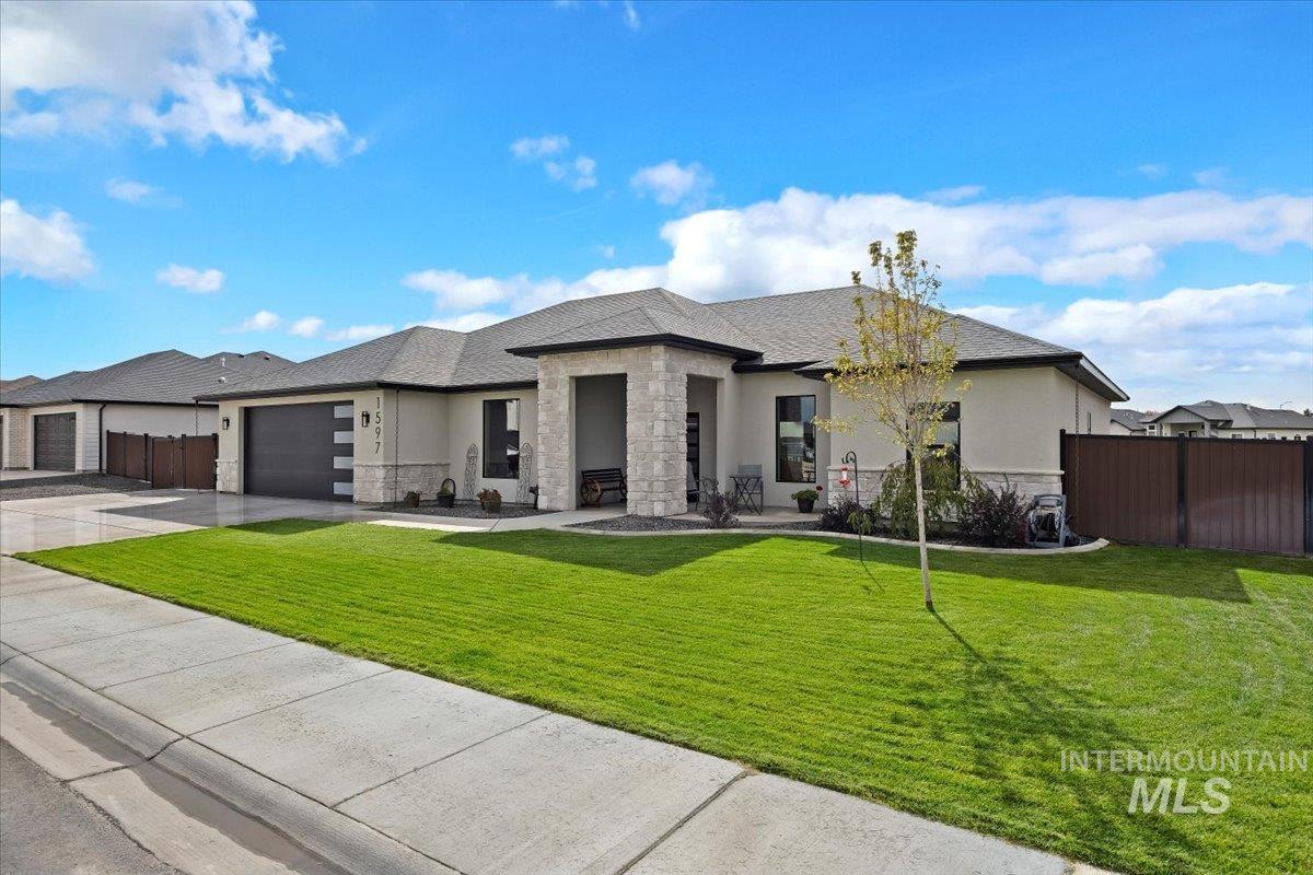1597 Tule Dr Property Photo 1