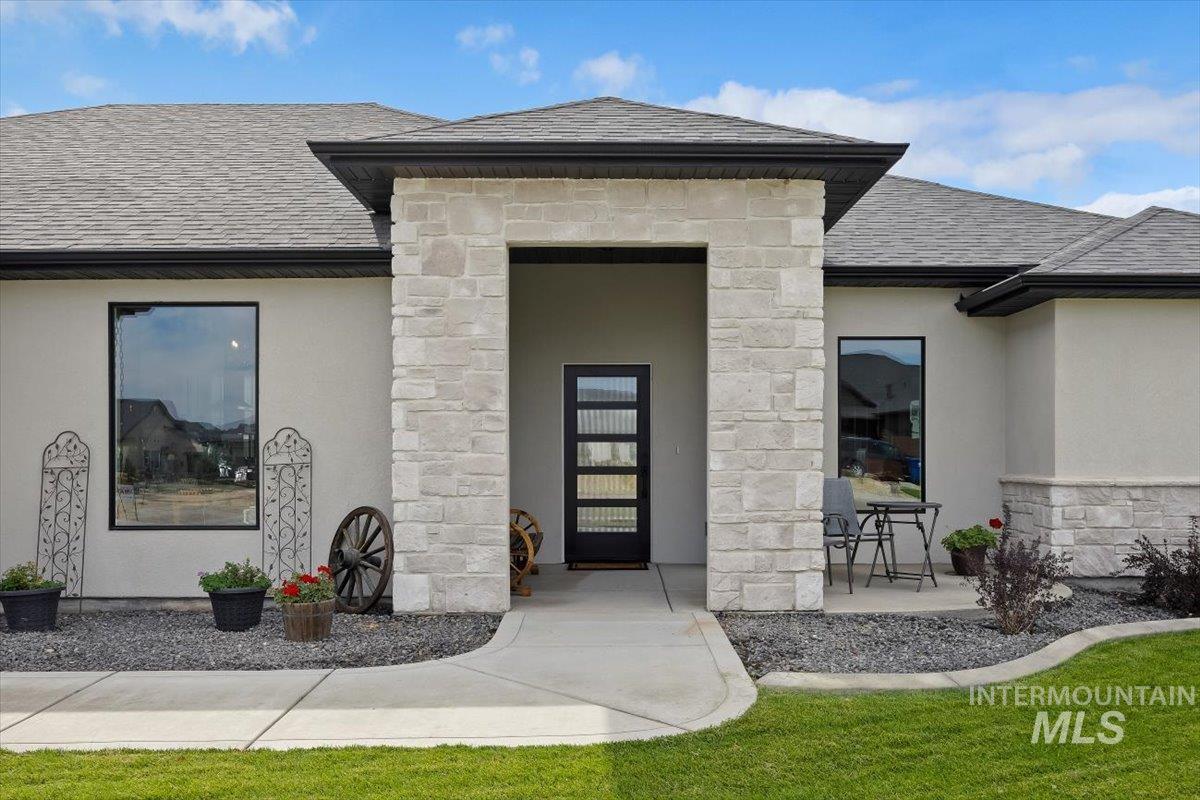 1597 Tule Dr Property Photo 3