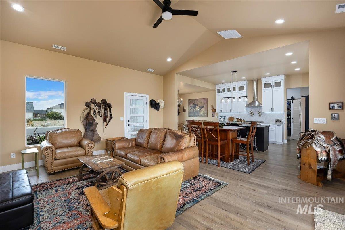 1597 Tule Dr Property Photo 6
