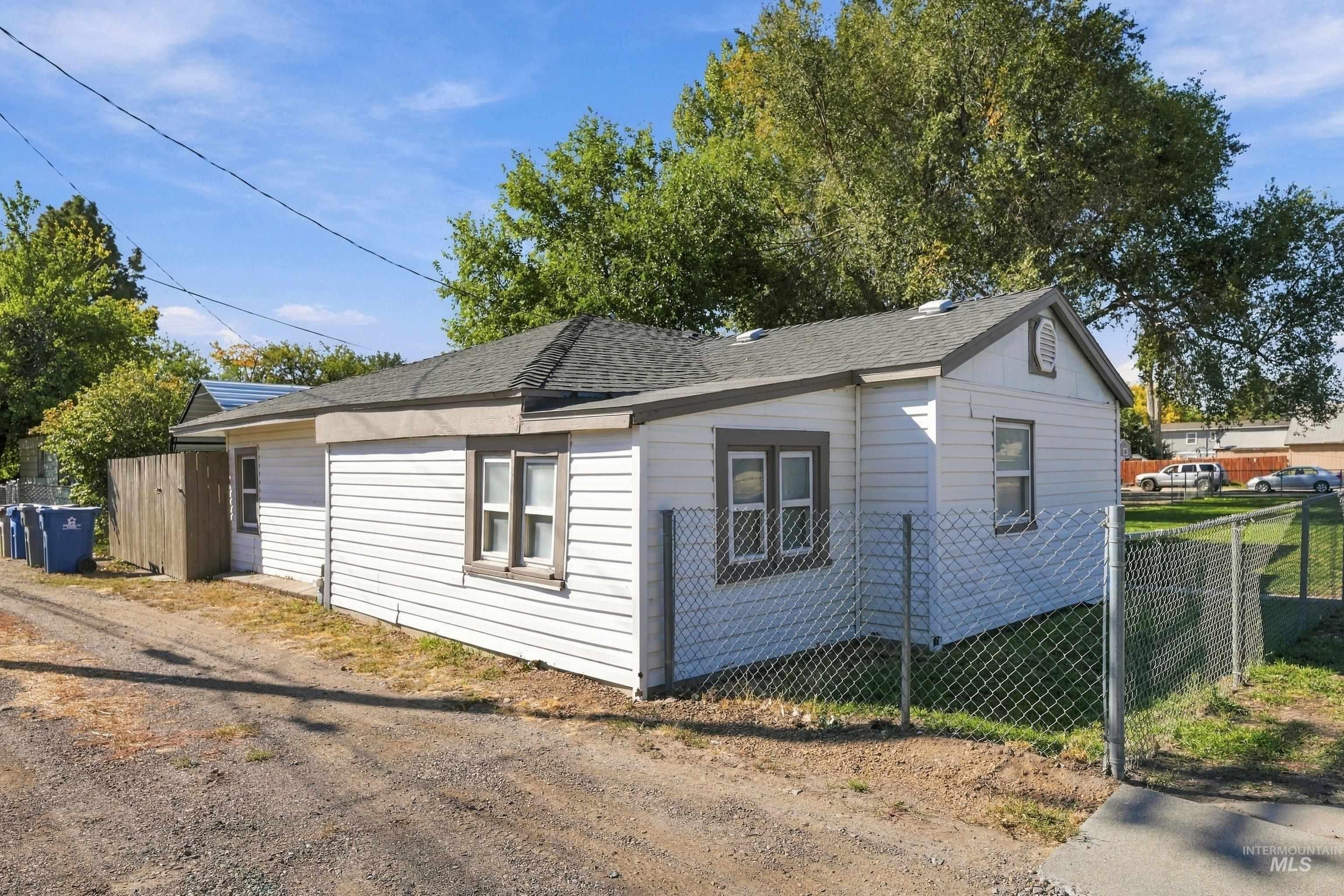 1245 American Legion Blvd Property Photo 25