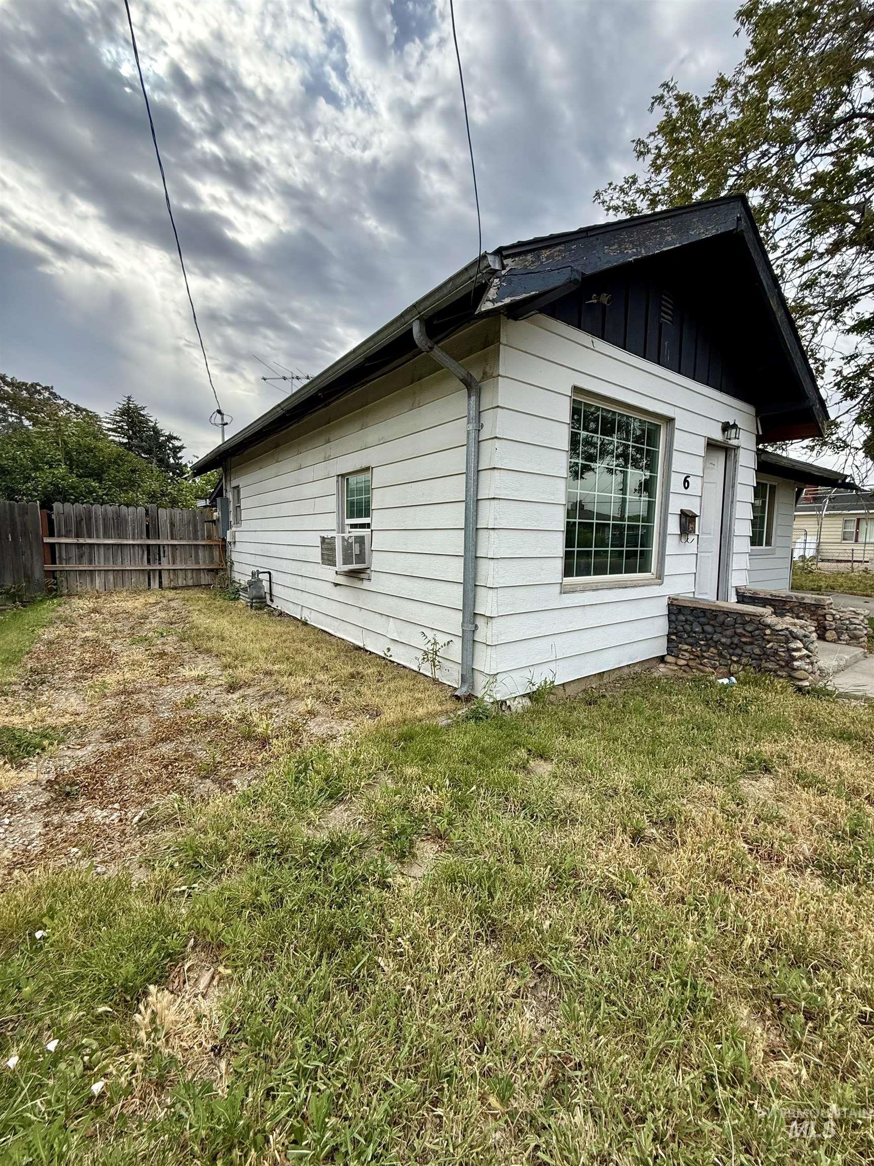 6 N Fairview St Property Photo 22