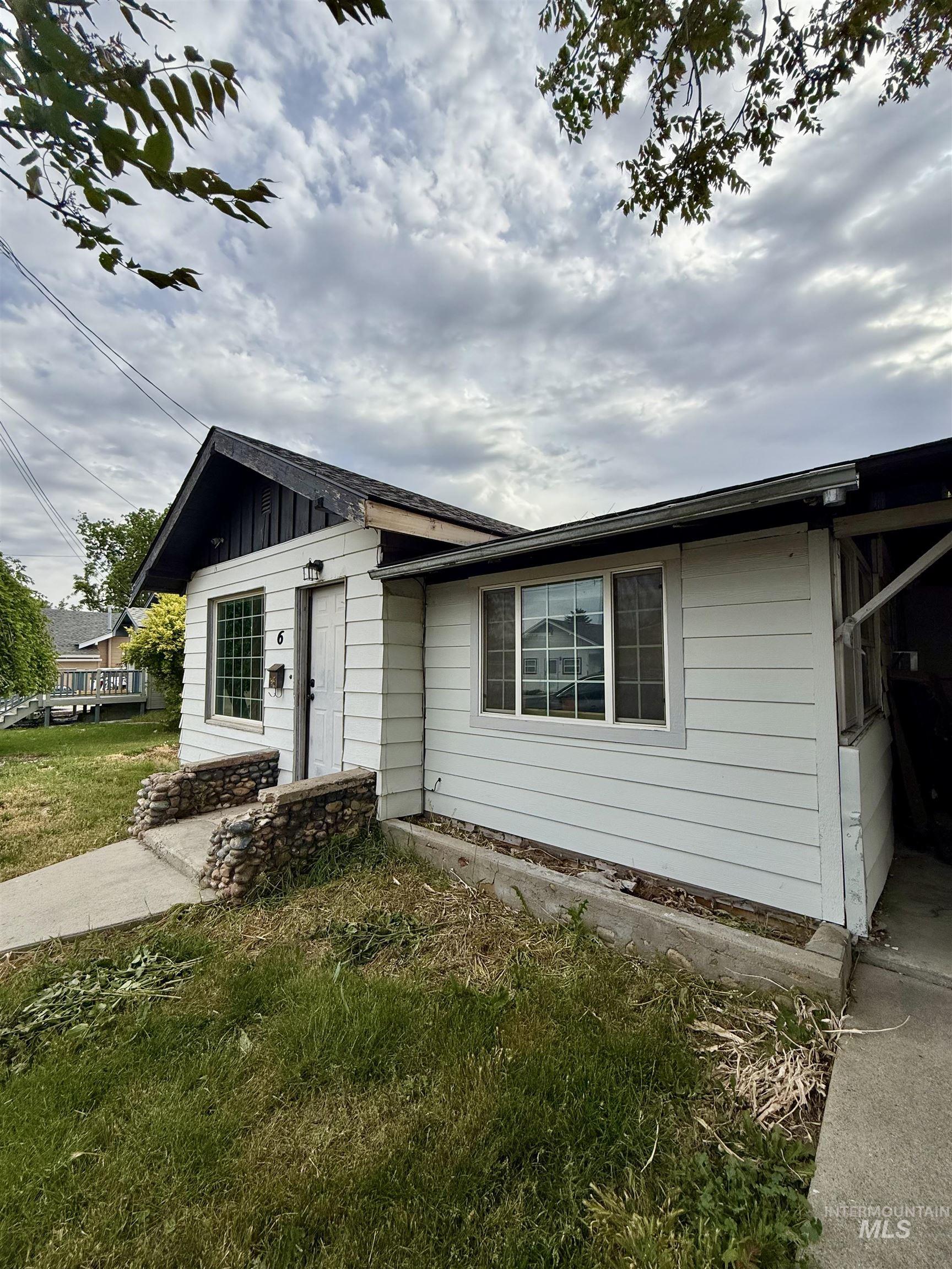 6 N Fairview St Property Photo 23