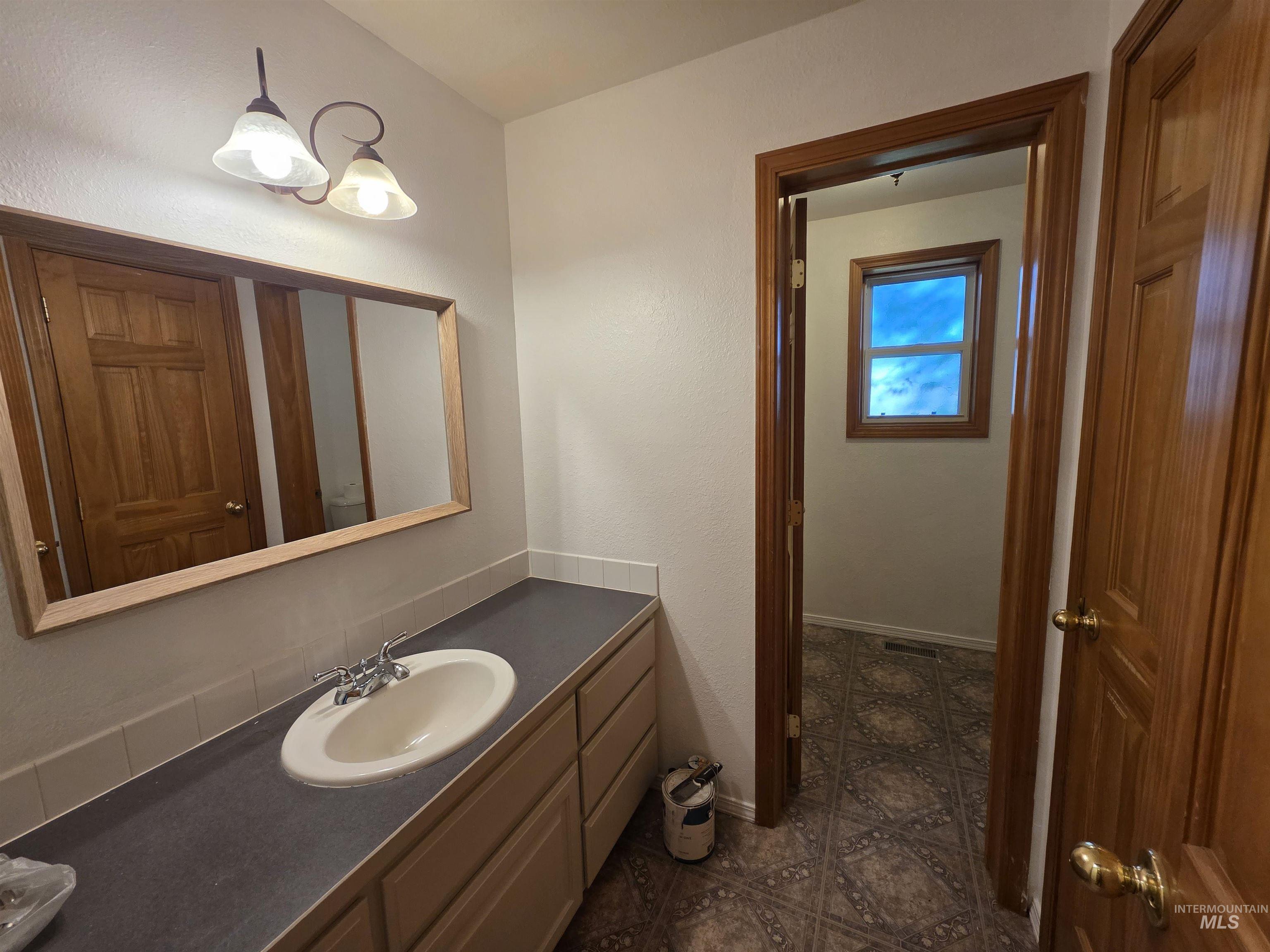 2358 Sw Buckey Drive Property Photo 16