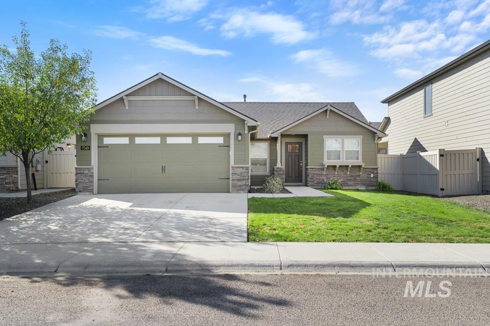 7549 W Corona Dr Property Photo 1
