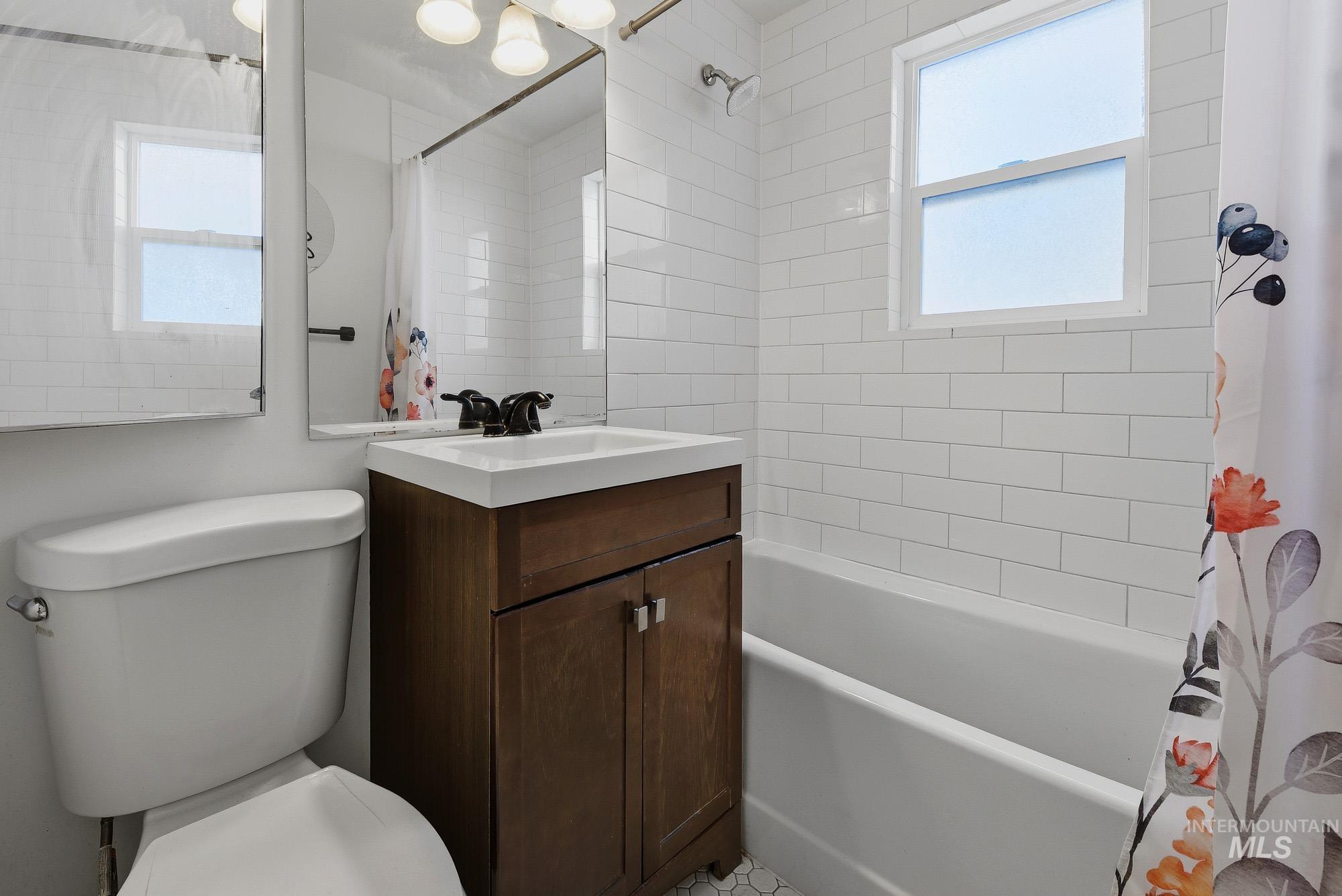 1014 S Stanley Property Photo 24
