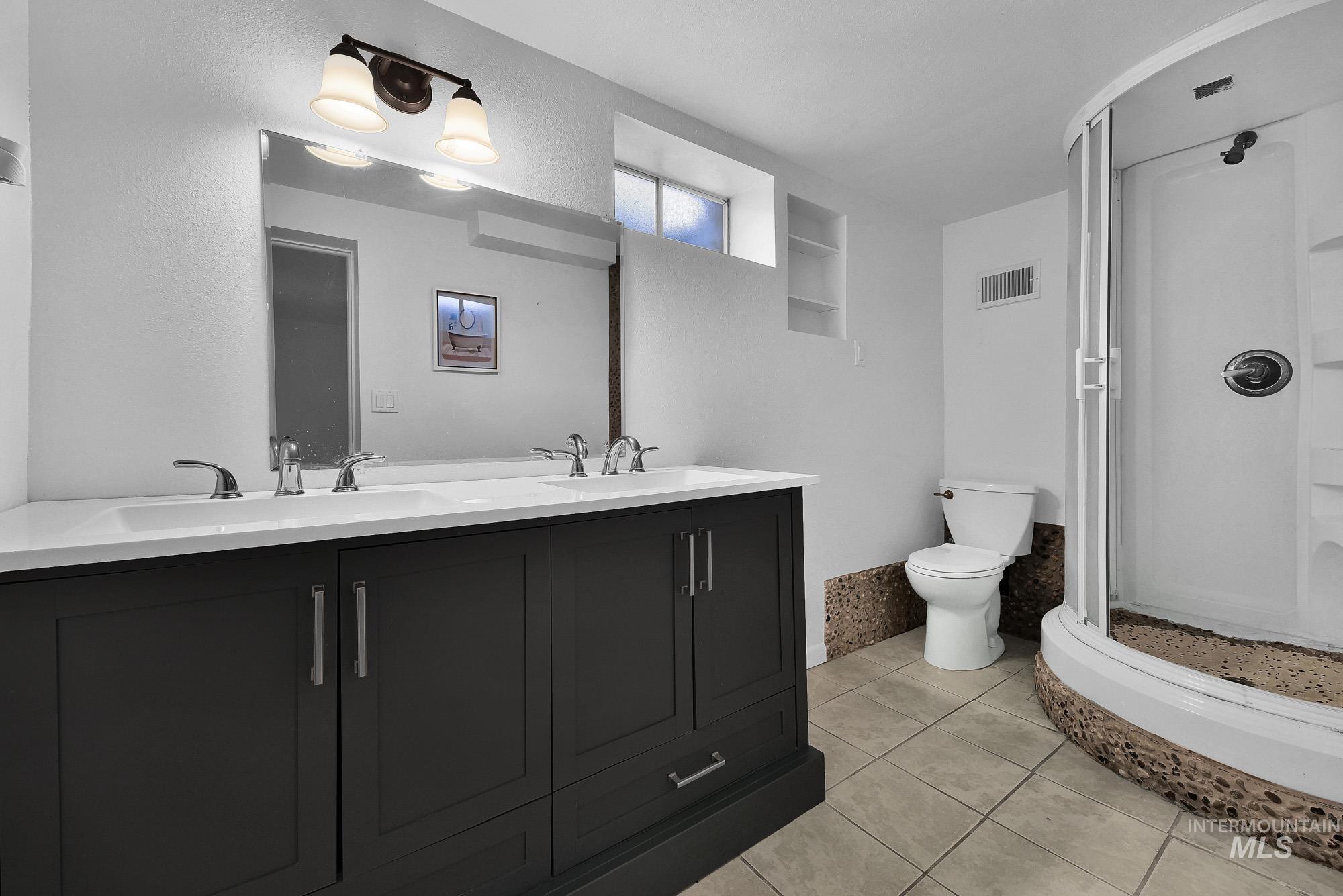 1014 S Stanley Property Photo 32