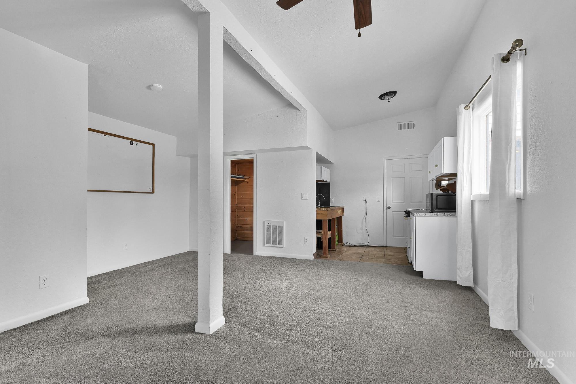 1014 S Stanley Property Photo 36