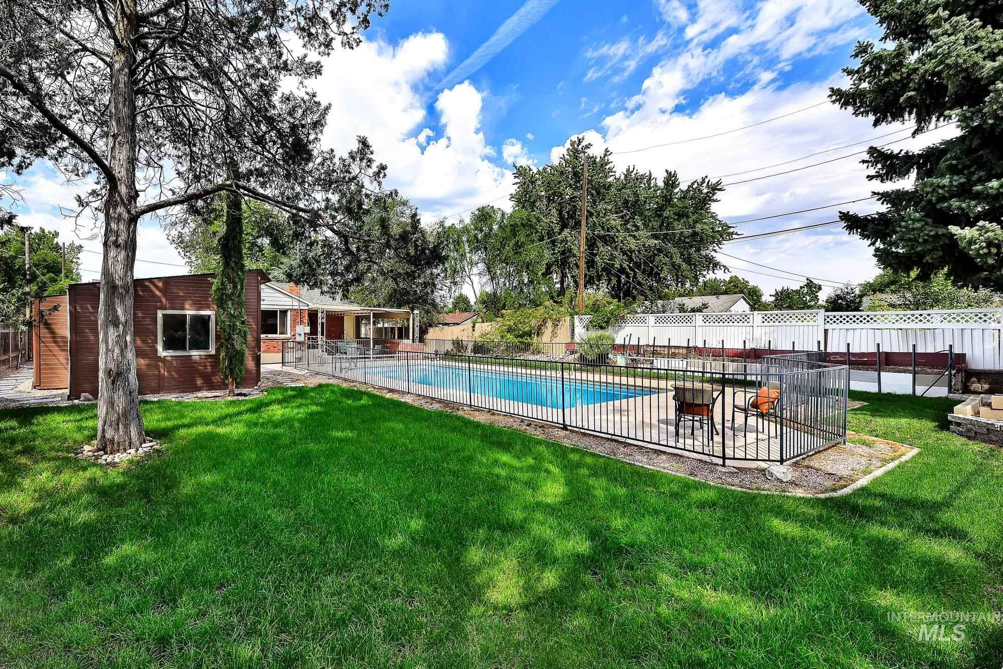 1014 S Stanley Property Photo 43
