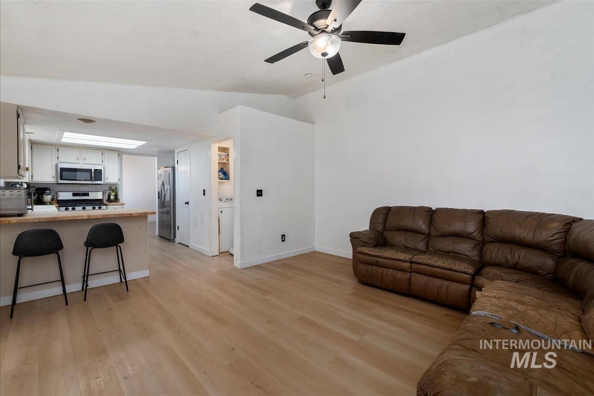 3000 Myrtlewood Ave Property Photo 10