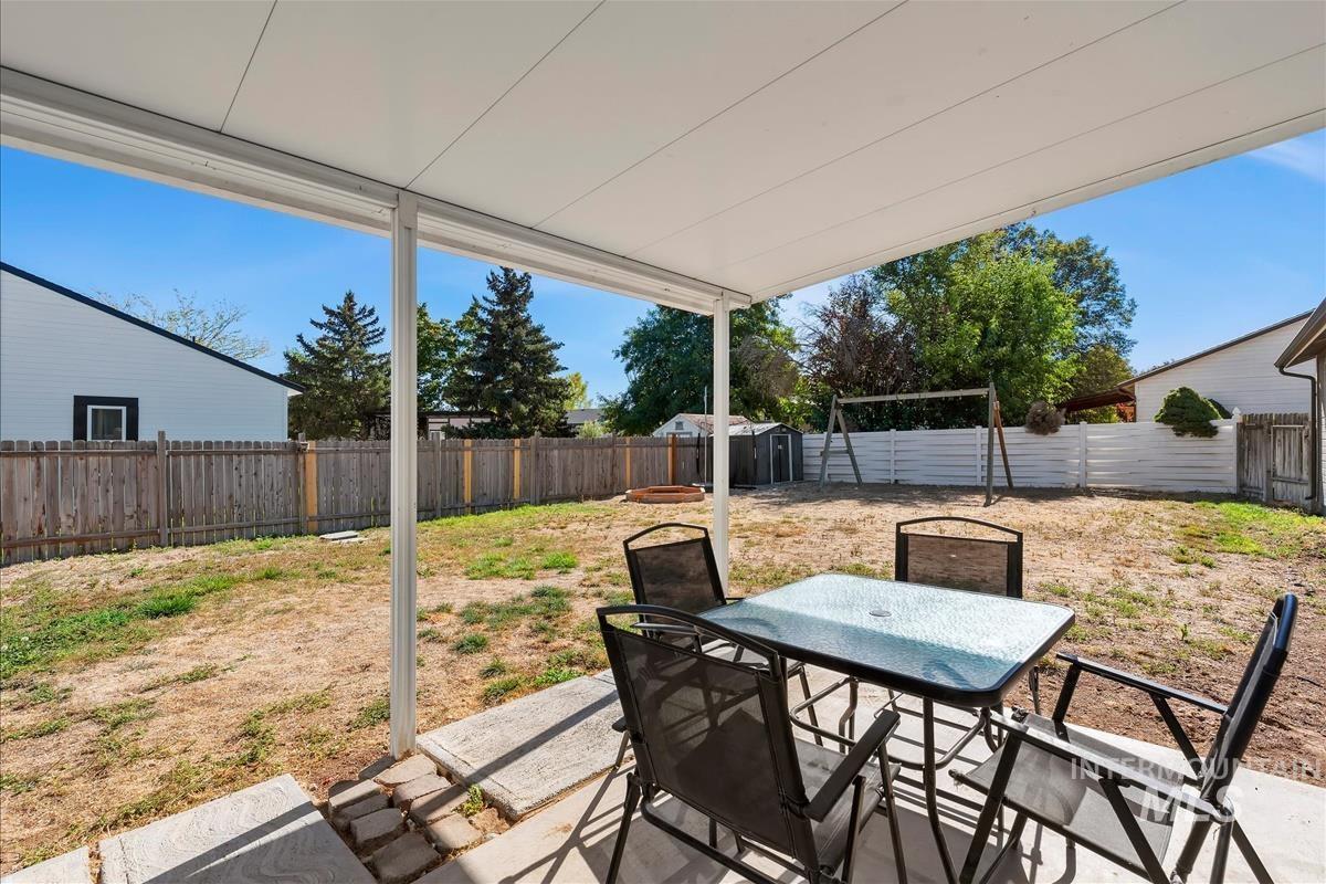 3000 Myrtlewood Ave Property Photo 18