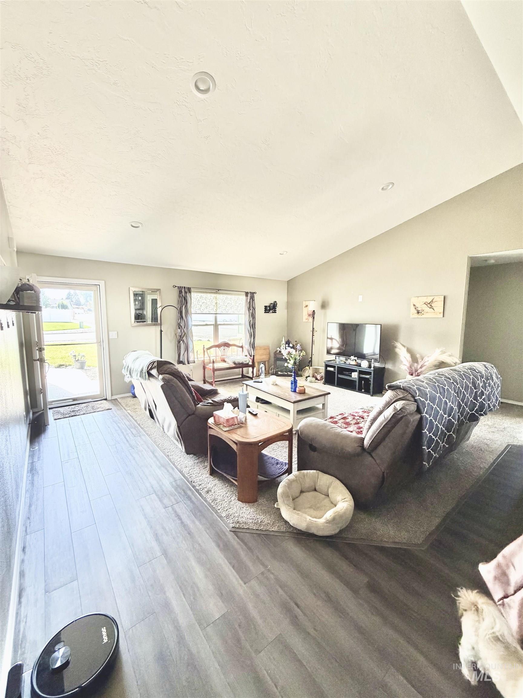 1503 Discovery Dr Property Photo 8