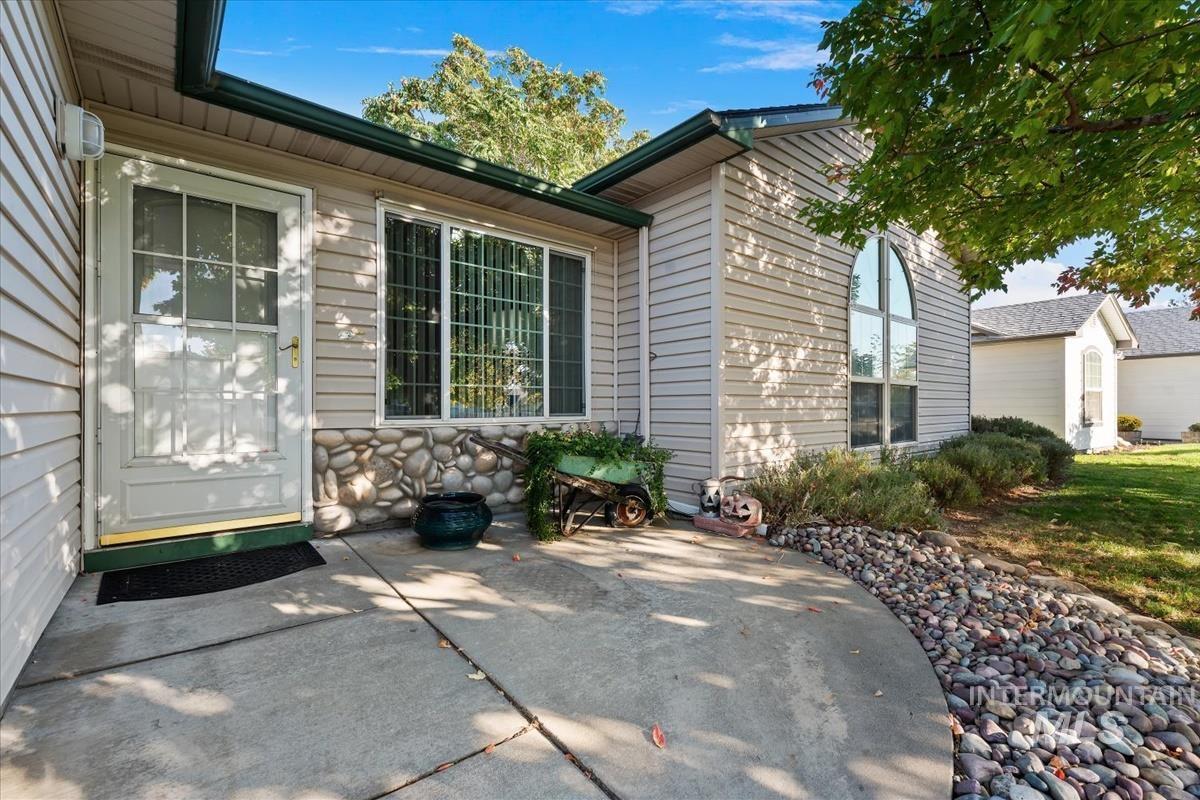 4450 S Chariot Wy Property Photo 3