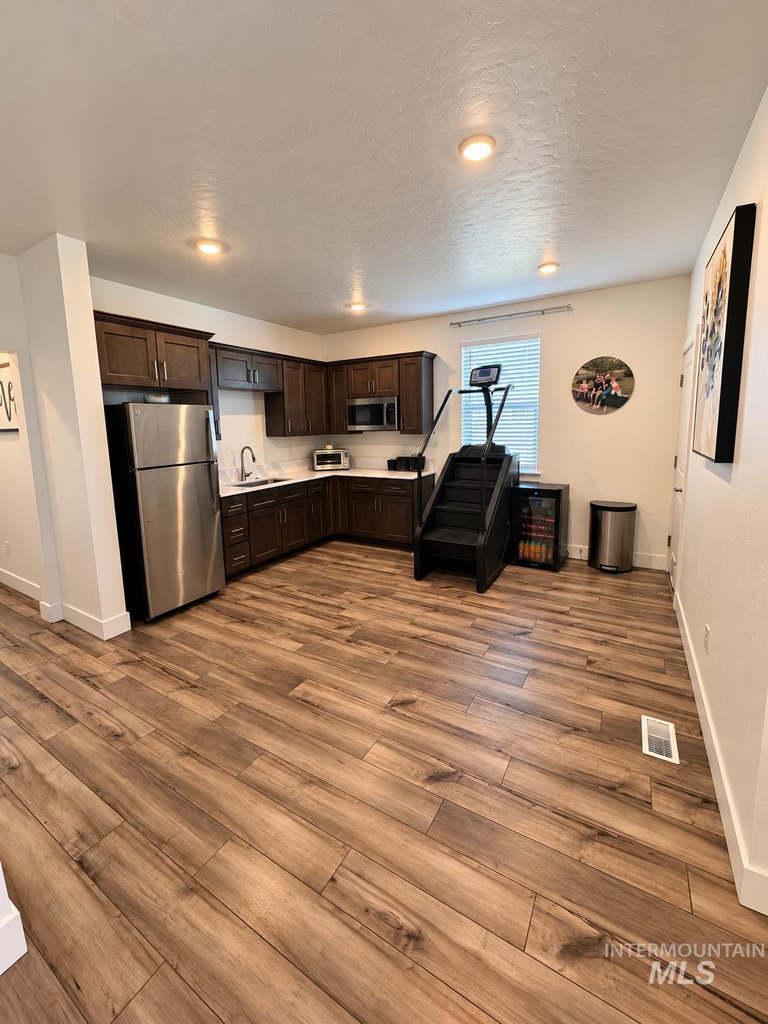 14327 Fractus Dr Property Photo 10
