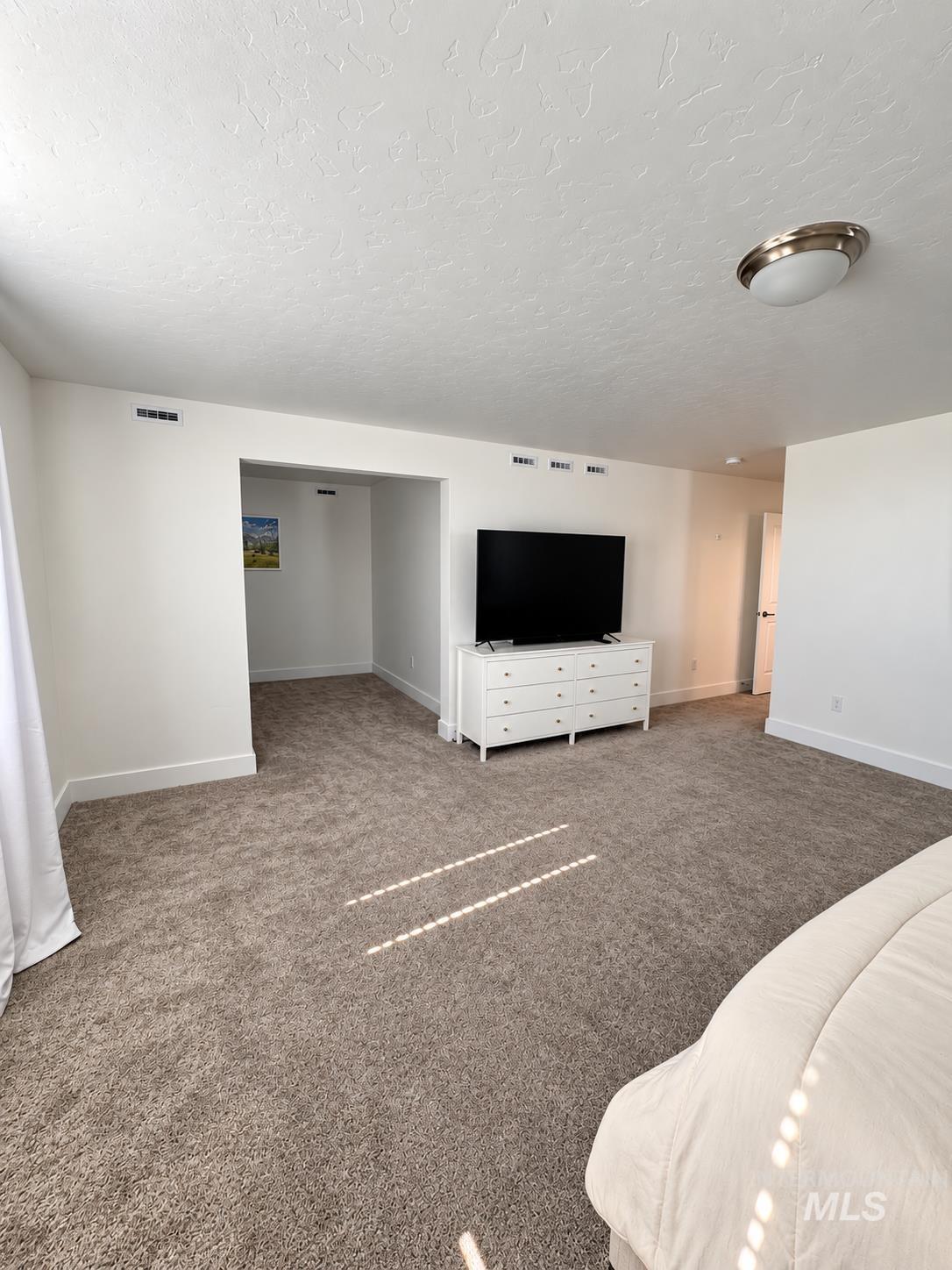 14327 Fractus Dr Property Photo 13