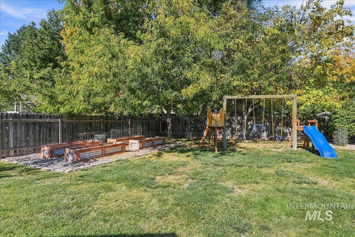 16850 N Gentry Property Photo 32