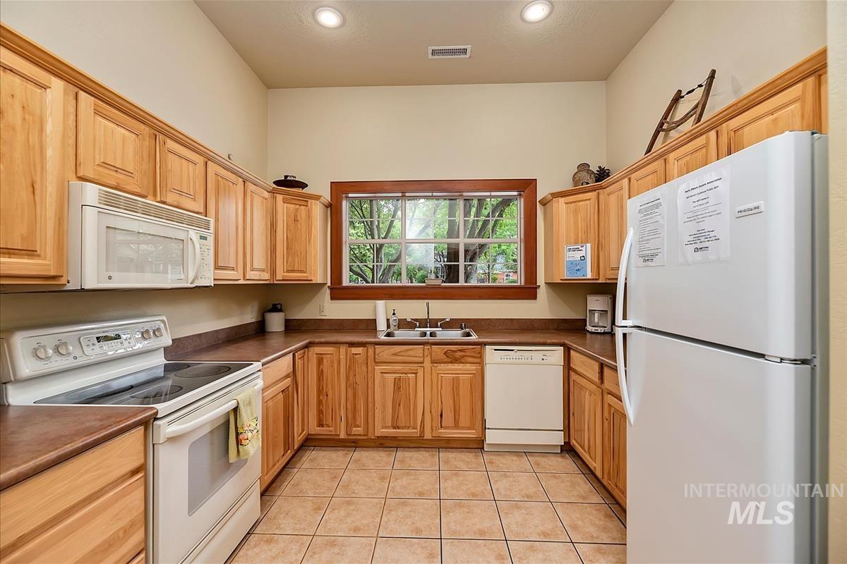 4955 E Arrow Junction Drive Property Photo 45