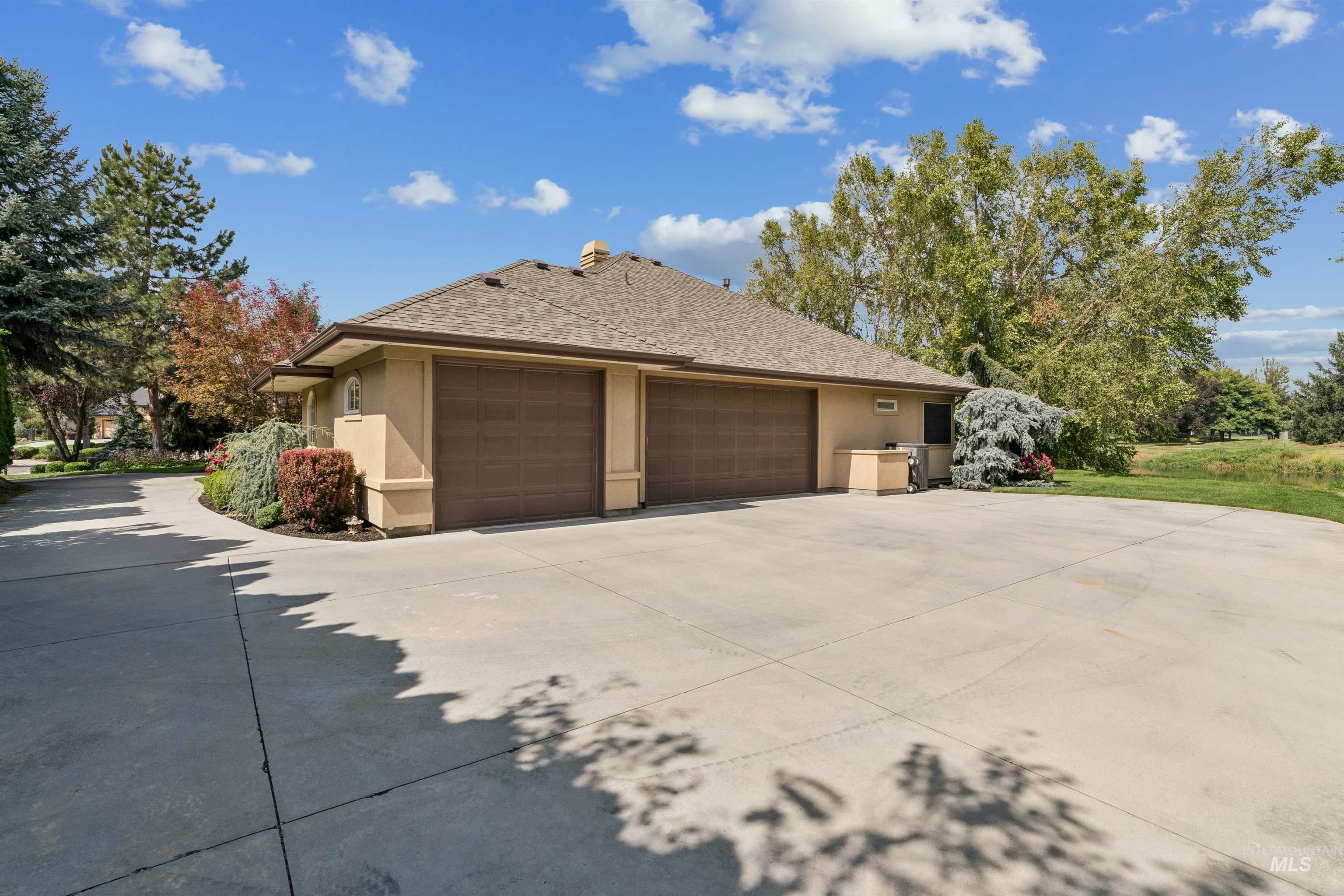 232 W Oakhampton Dr Property Photo 39