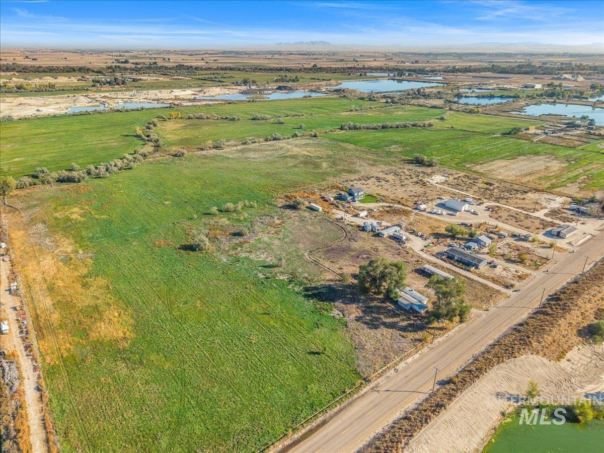 19896 Red Top Rd Property Photo 8