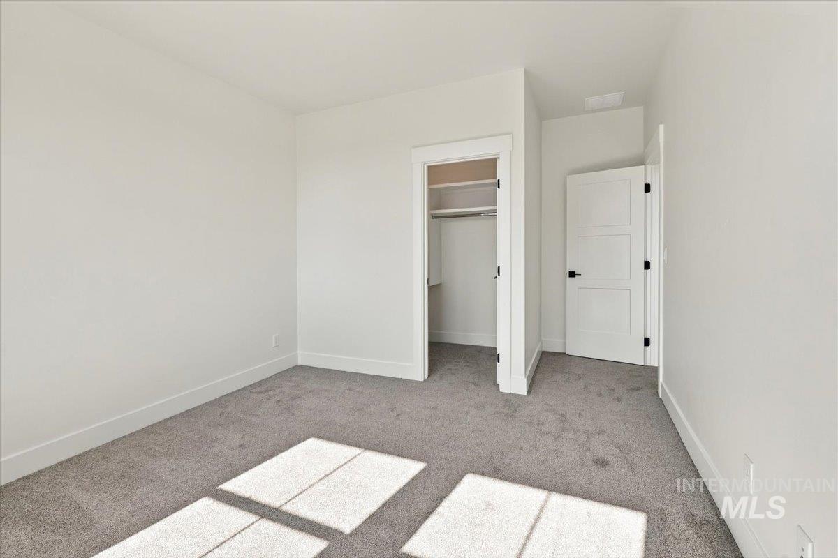 417 W Millstone St Property Photo 31
