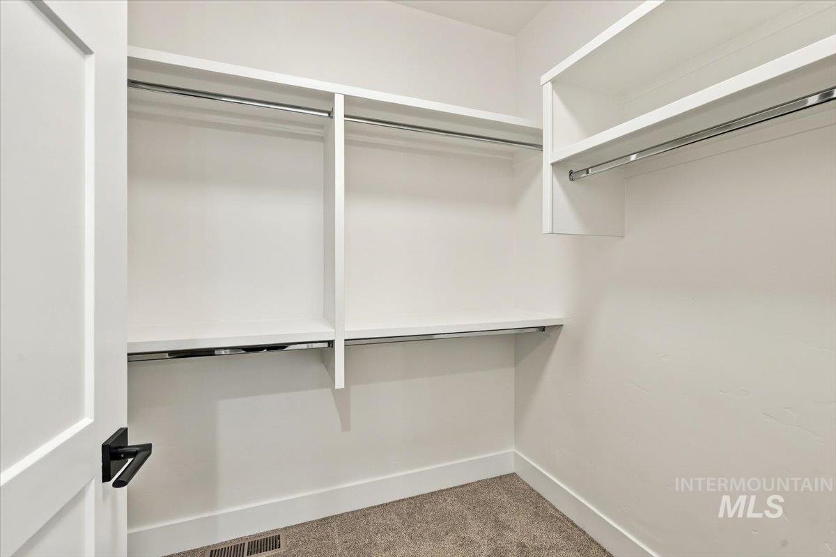 417 W Millstone St Property Photo 36
