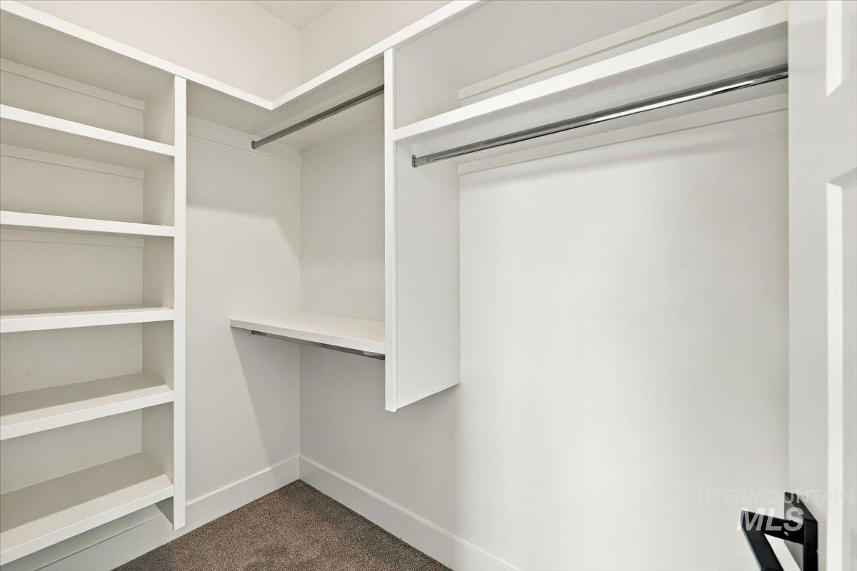 417 W Millstone St Property Photo 37