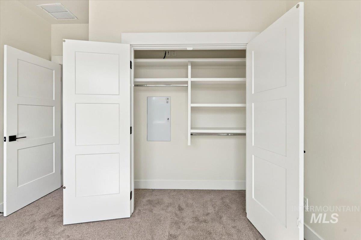 417 W Millstone St Property Photo 38
