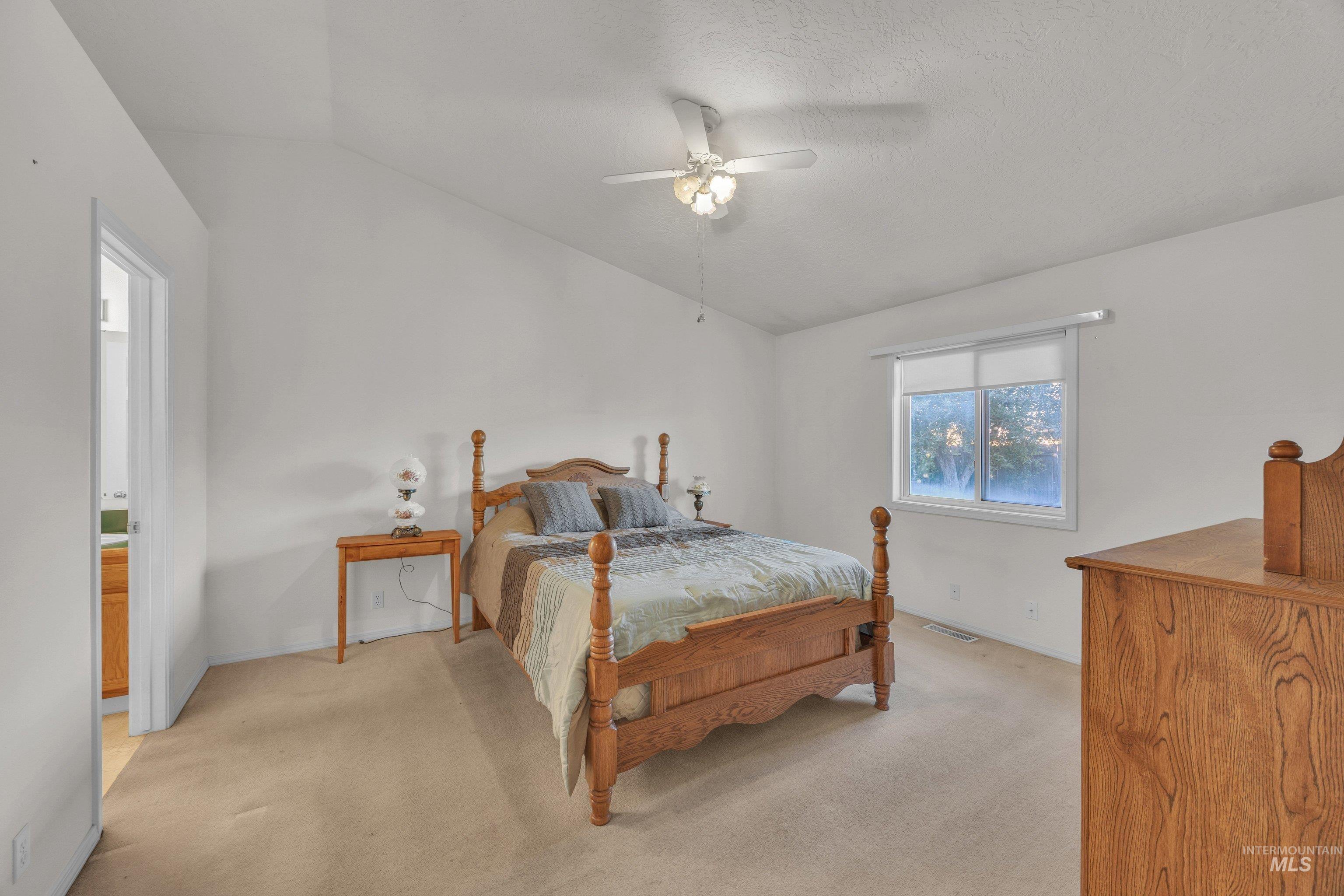 988 N Scrivner Way Property Photo 11
