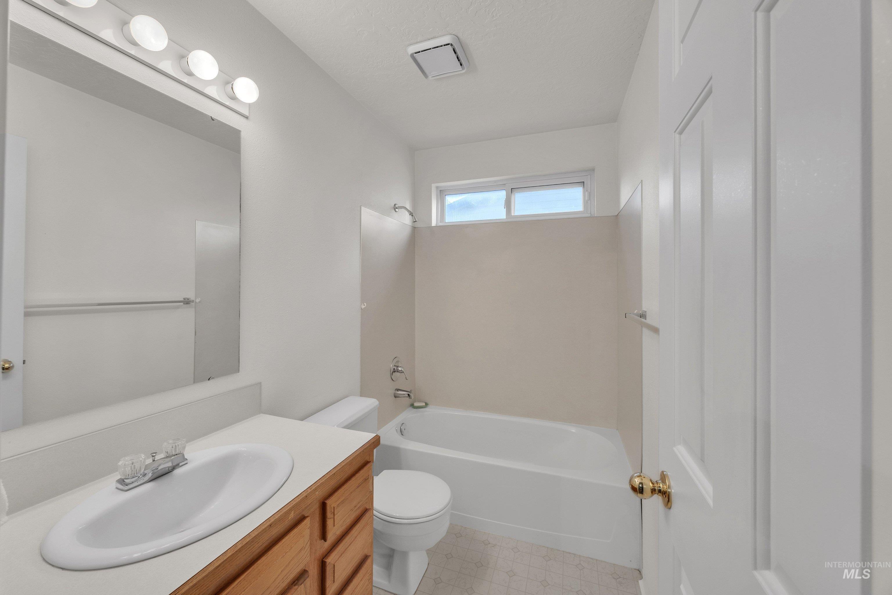 988 N Scrivner Way Property Photo 19