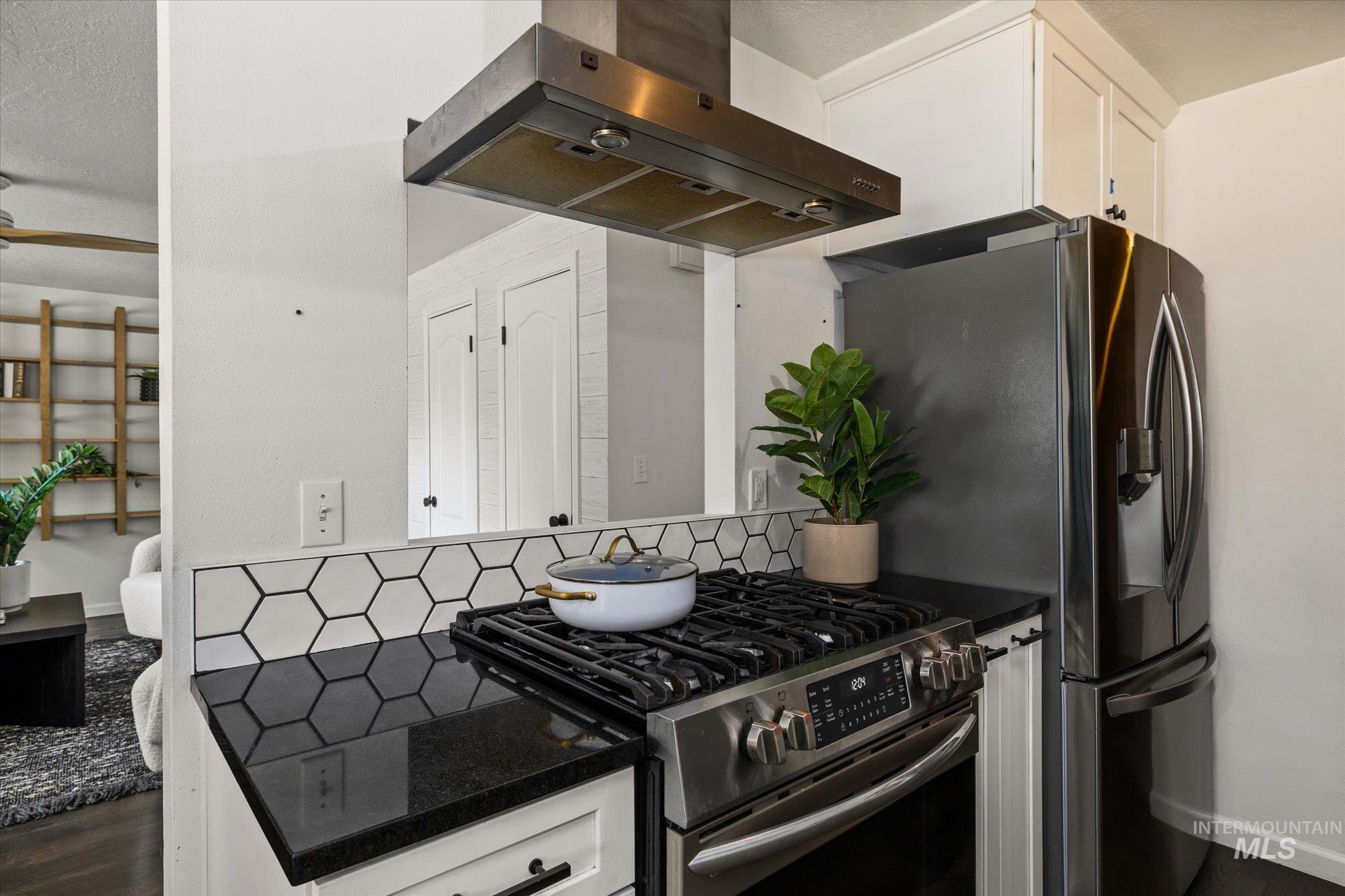 2806 W Bellomy Lane Property Photo 13