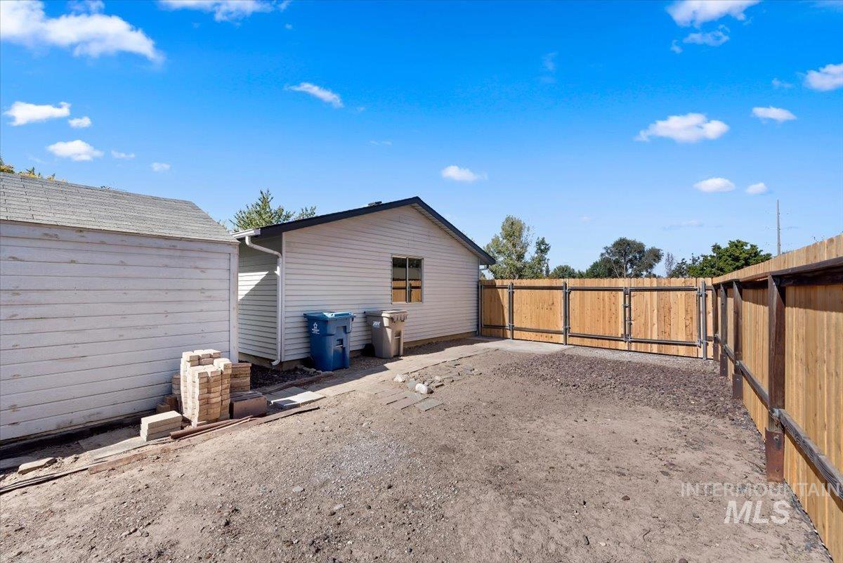 2457 S Virginia St Property Photo 25