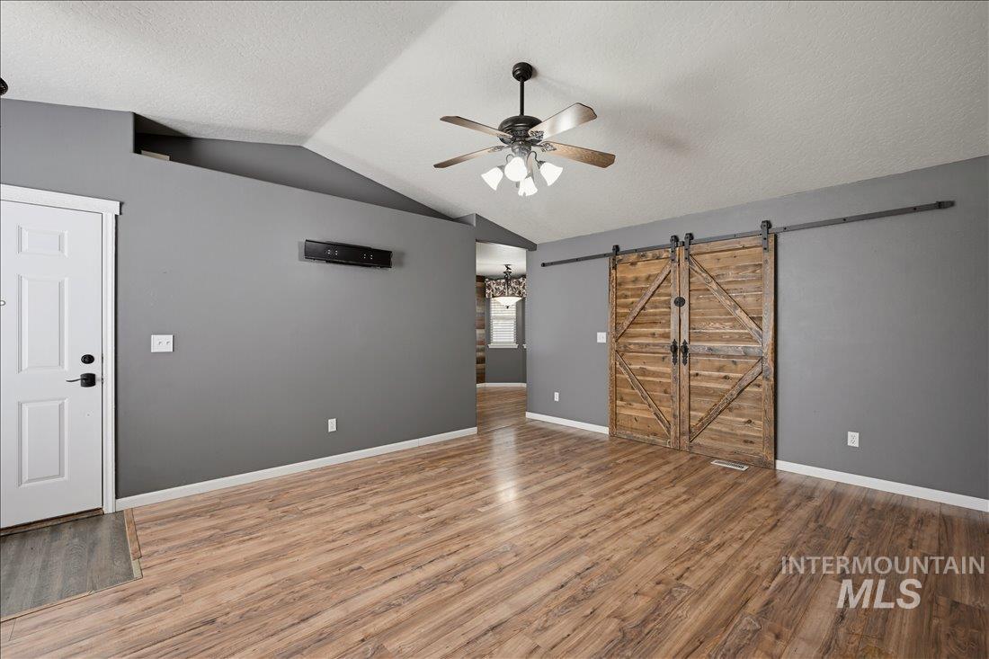 1622 Crest Ave. Property Photo 6