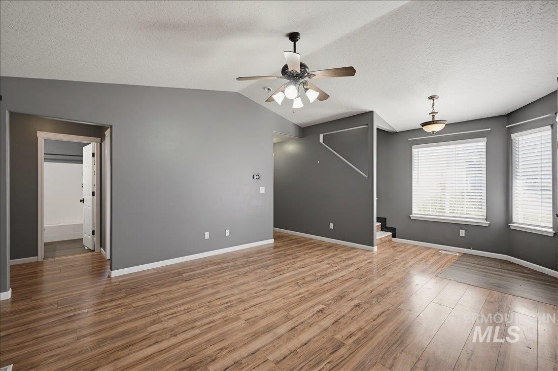 1622 Crest Ave. Property Photo 8