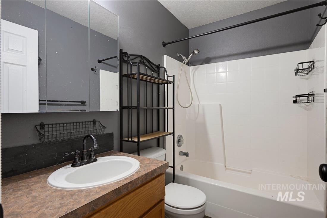 1622 Crest Ave. Property Photo 15