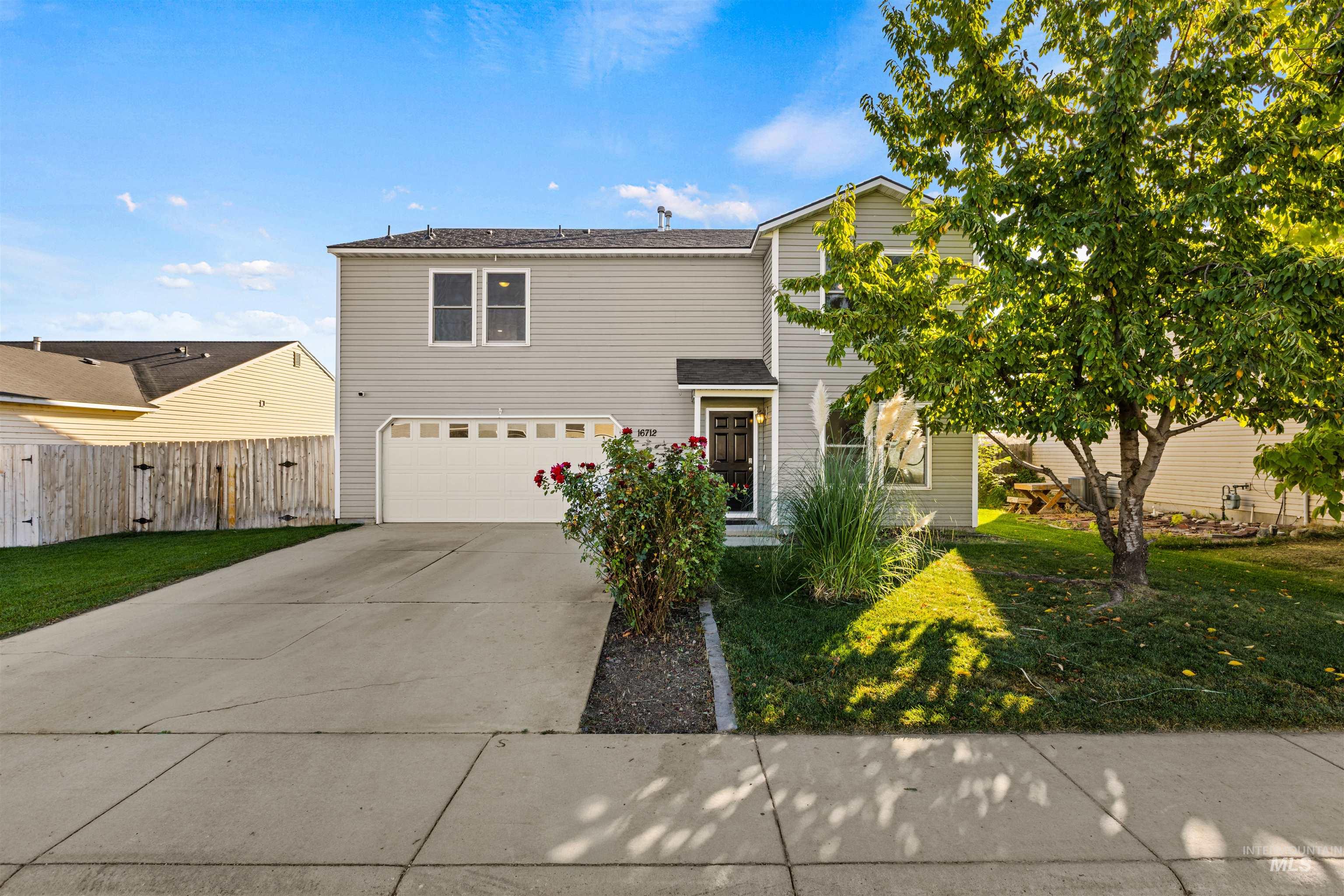 16712 Abram Ave Property Photo 1