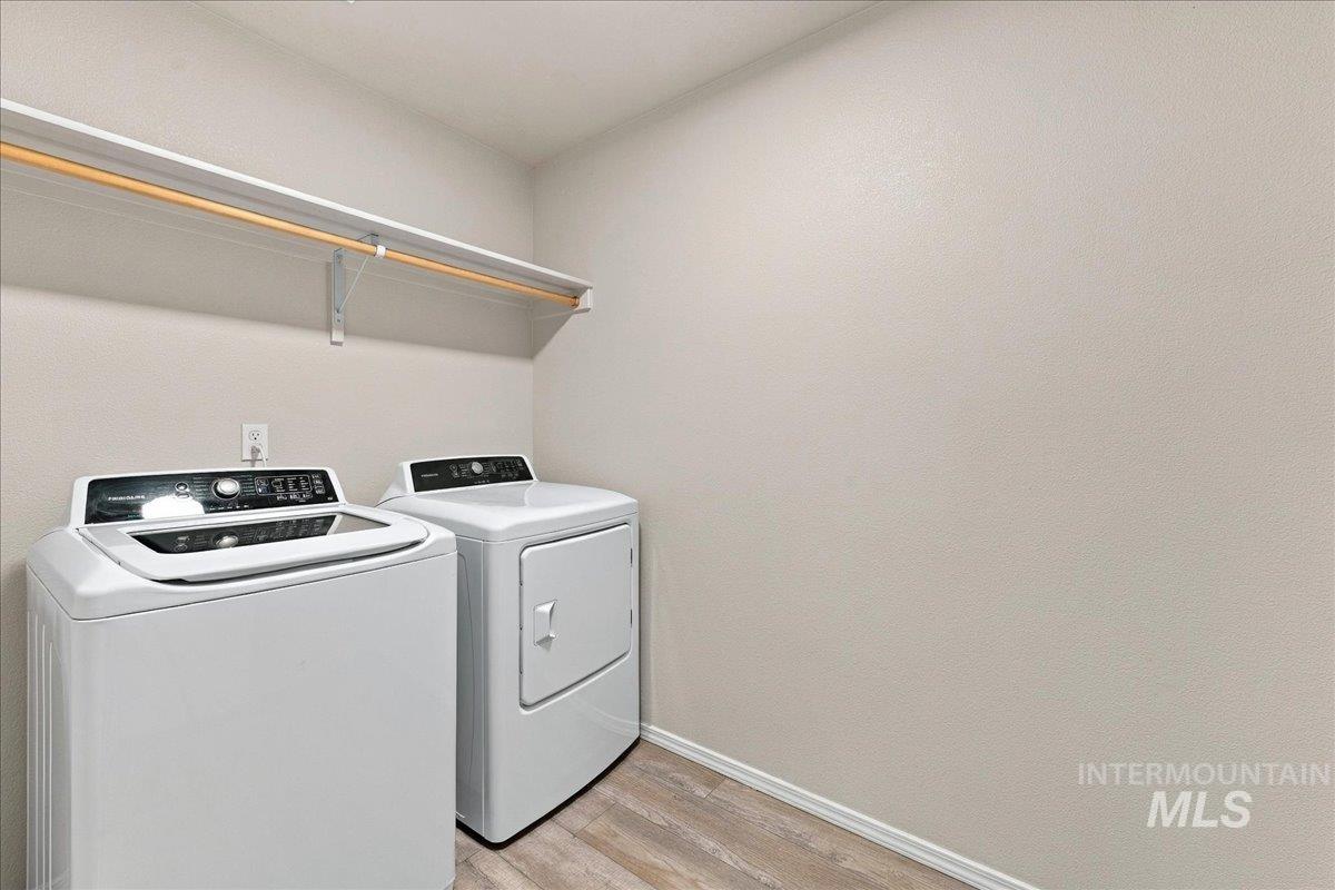 962 W Woodpine St Property Photo 19