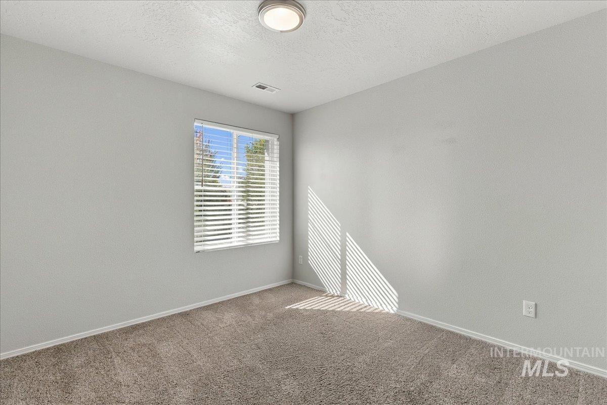 962 W Woodpine St Property Photo 22