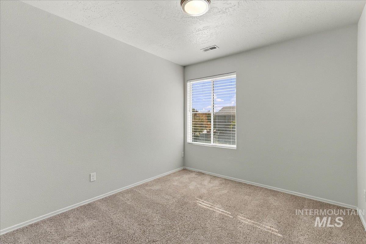 962 W Woodpine St Property Photo 23