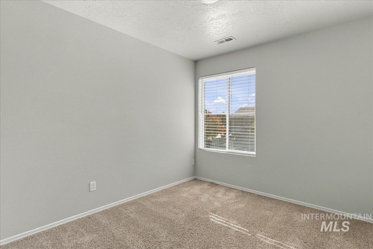 962 W Woodpine St Property Photo 24