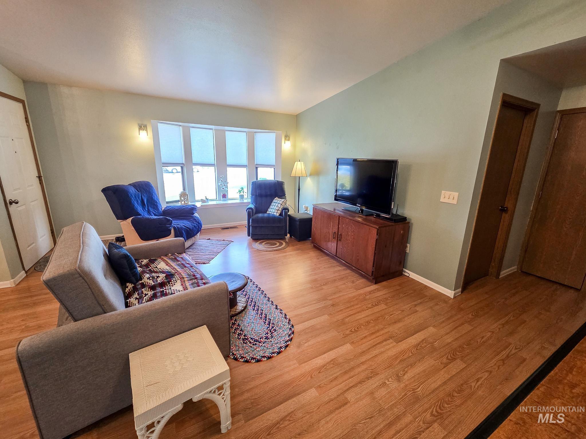 1320 19th Street Property Photo 4