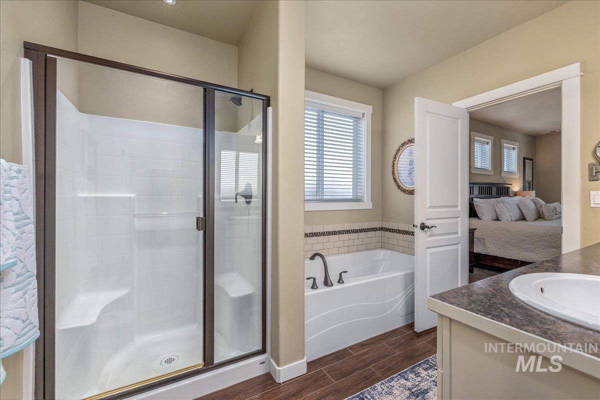 6633 Black Gold Street Property Photo 21